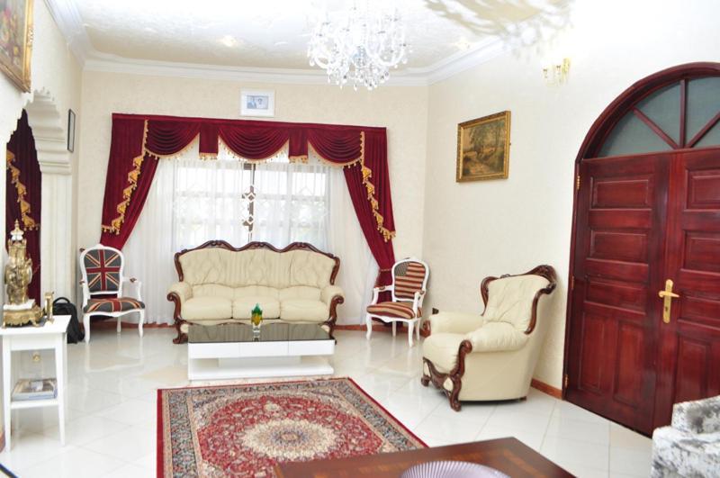 Plot 4 Kavuma Close Villa Kampala Eksteriør billede