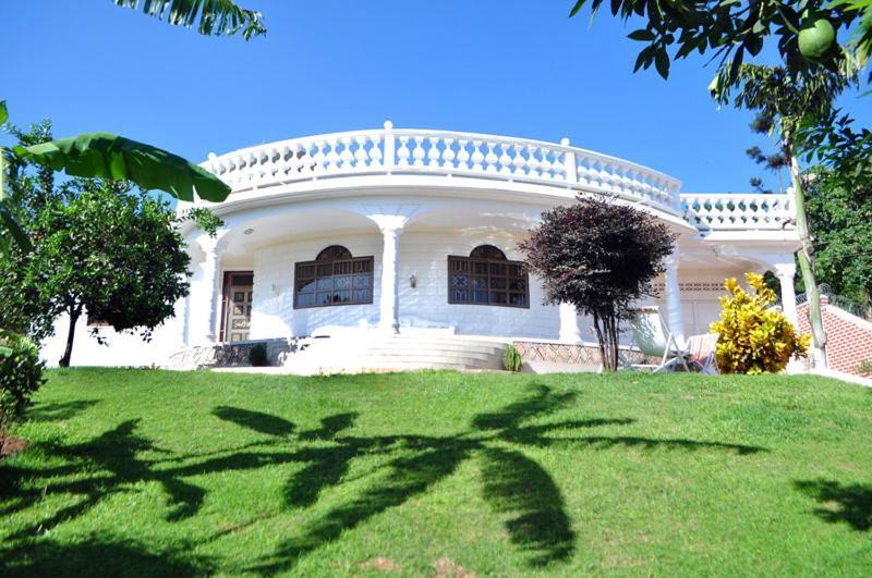 Plot 4 Kavuma Close Villa Kampala Eksteriør billede